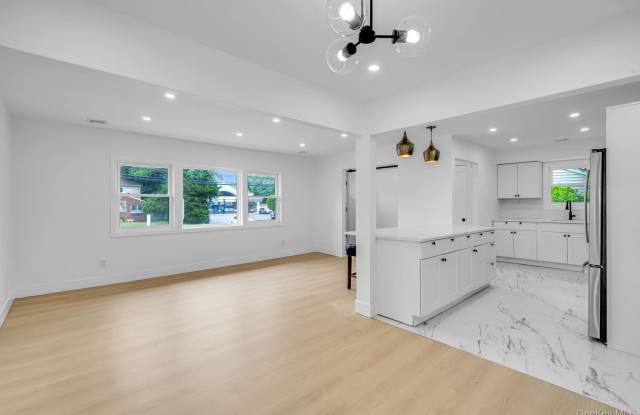 2386 New York Avenue Gallery 4