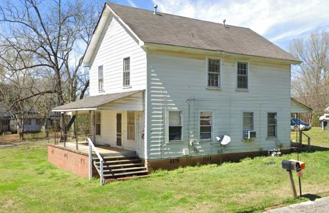 2 bedroom 1 bathroom- apartment in Lindale. Gallery 1
