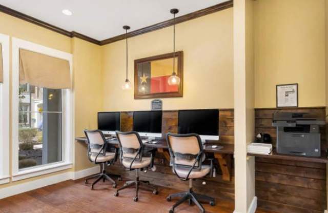 Bexley Whitestone Gallery 2