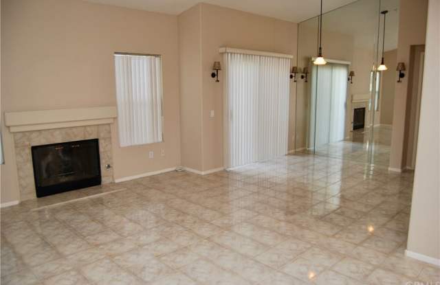 134 California Court Gallery 2