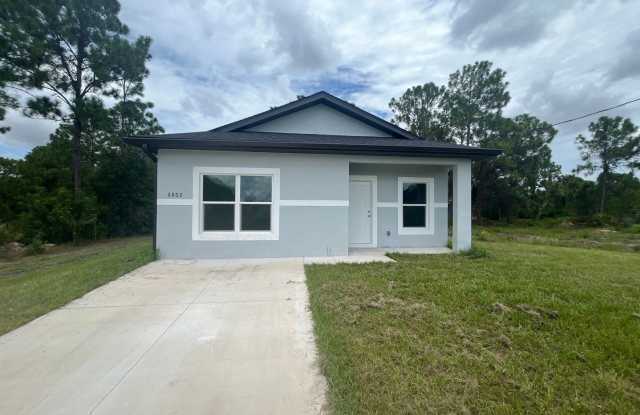 MOVE IN READY 2 BEDROOM ONE BATH-SINGLE FAMILY HOME photos photos