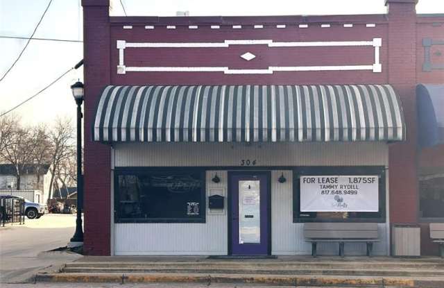 304 E Criner Street photos photos