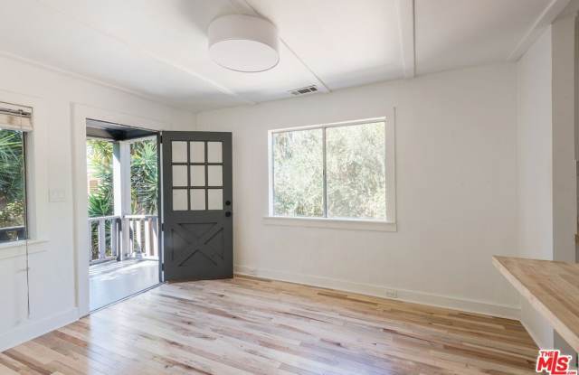 4013 SUNSET Dr Gallery 3