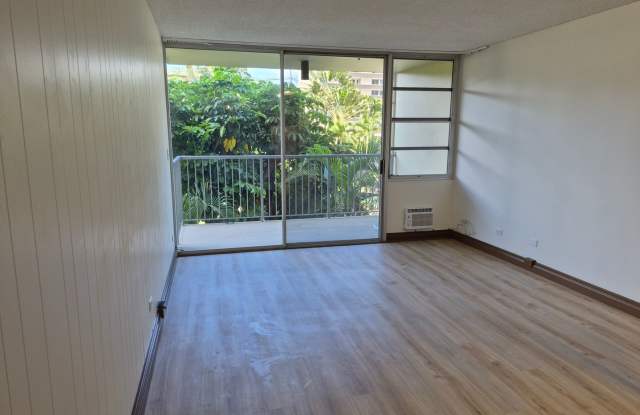 Centrally Located 2bd, 2bath, 1 pkg 870sqft unit $2700 photos photos