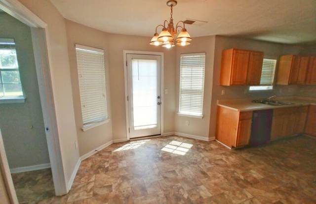 1216 Polk Crossing Gallery 4