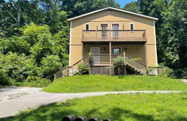 1 Bedroom Duplex! Gallery 1