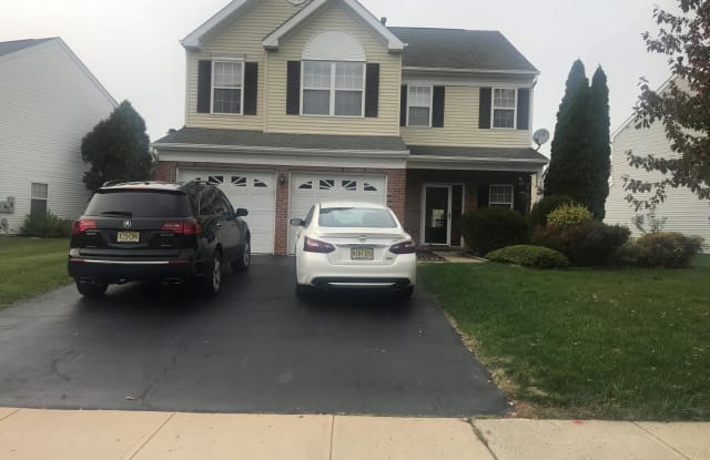 10 SANDSTONE - 10 Sandstone Road, Mercer County, NJ 08520