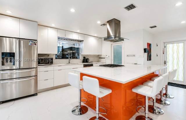 963 Nautilus Isle photos photos