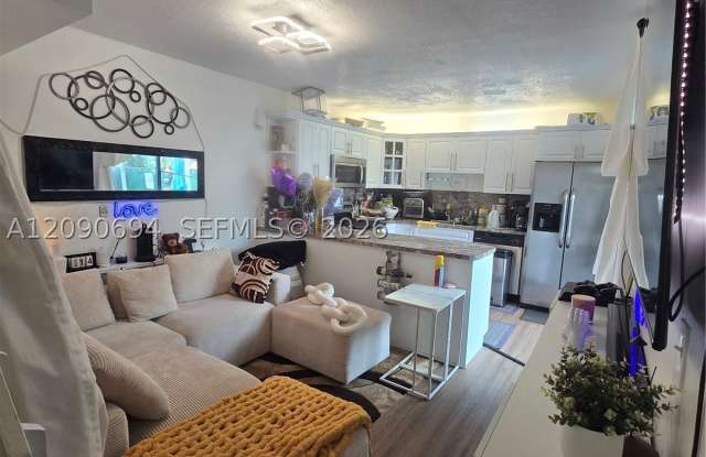 2185 White Pine Cir Gallery 2