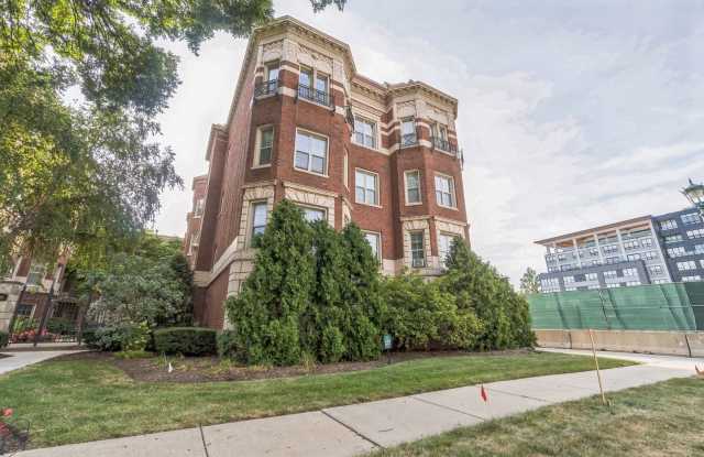 426 S Euclid Avenue - 426 South Euclid Avenue, Oak Park, IL 60302