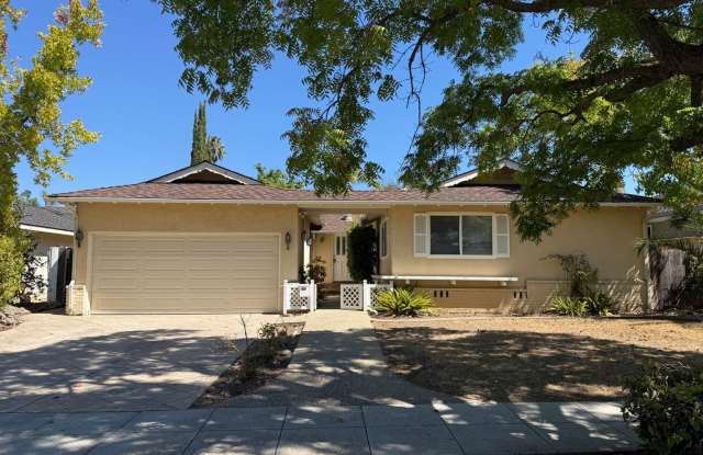 CAMBRIAN - Spacious remodeled home with pool, hot tub and large bonus room. photos photos