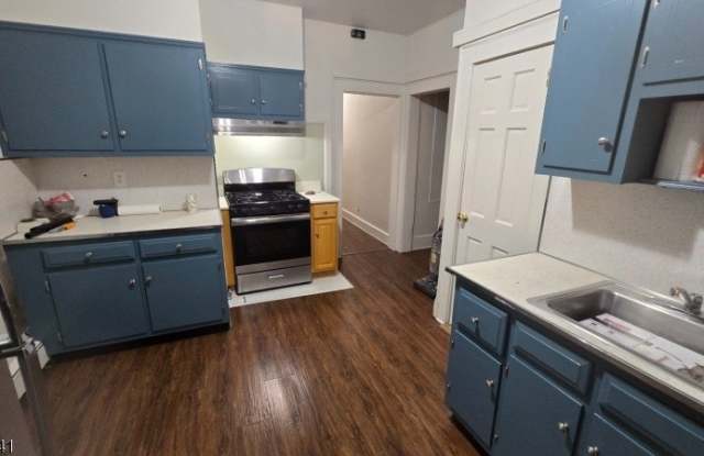 246 Lakeview Ave - 246 Lakeview Avenue, Clifton, NJ 07011