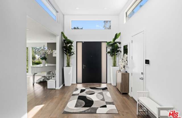 3371 Alana Dr Gallery 2