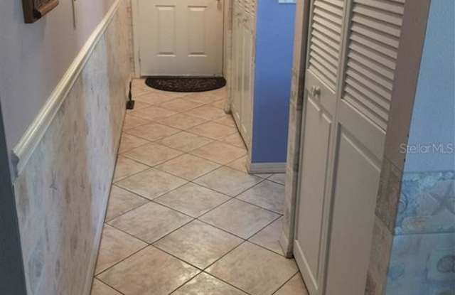 9507 COLONIAL DRIVE Gallery 2