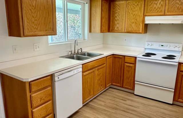 1/2 Off 2nd Month's Rent Gallery 2