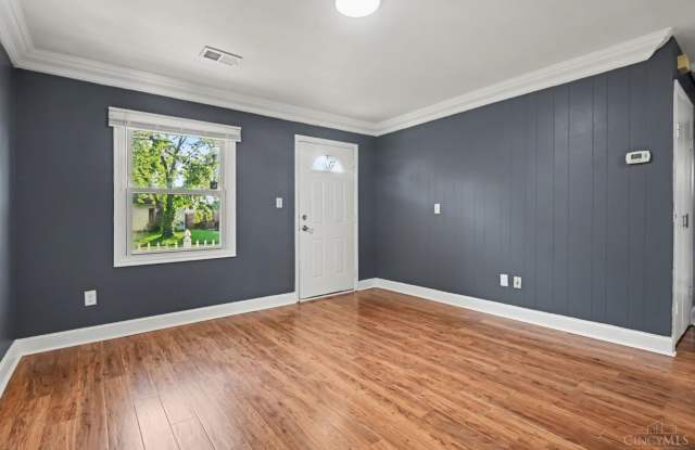 9894 Capstan Drive Gallery 3