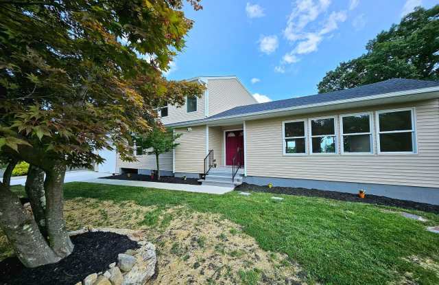 55 SHAWNEE AVE - 55 Shawnee Avenue, White Meadow Lake, NJ 07866