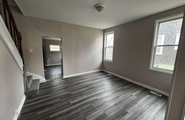 Single Family Home in Lauraville with 4 Bedrooms, a Finished Basement, and a Washer/Dryer photos photos