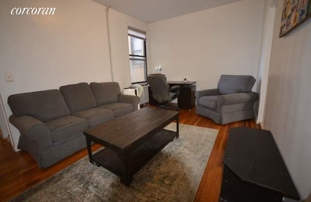 138 East 30th Street Gallery 4