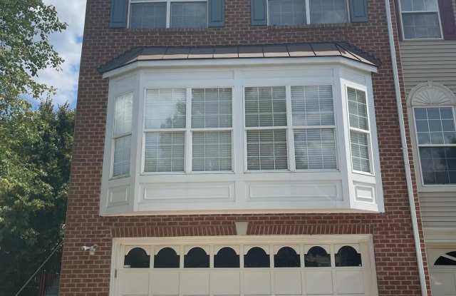 6633 CREEK POINT Way Gallery 2