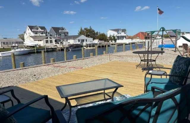 3416 Maritime Drive Gallery 3