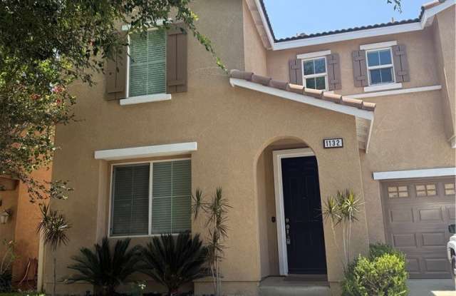 1132 N Yucca Avenue photos photos