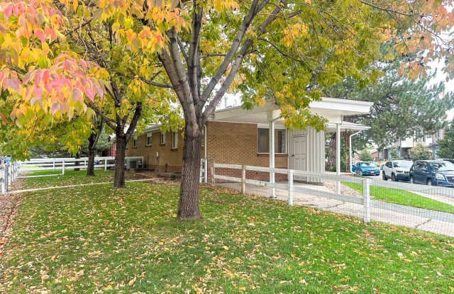 Beautifully Remodeled Duplex in Downtown Littleton photos photos