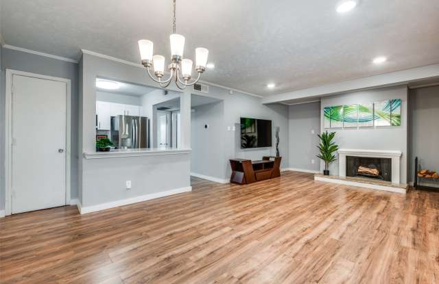 4317 Hartford Street Gallery 4