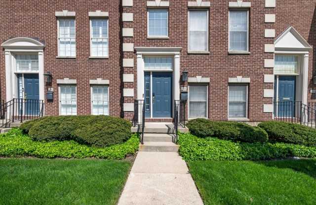 318 E Ohio St Indianapolis, IN 46204 - 318 East Ohio Street, Indianapolis, IN 46204
