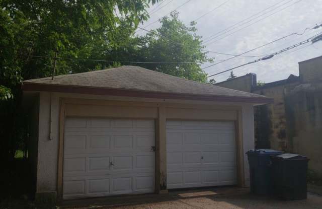 1535 26th St. East Gallery 3