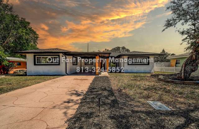 Home Bonus Space Near Gulf Beaches — Ready for Move-In photos photos Home Bonus Space Near Gulf Beaches — Ready for Move-In photos photos