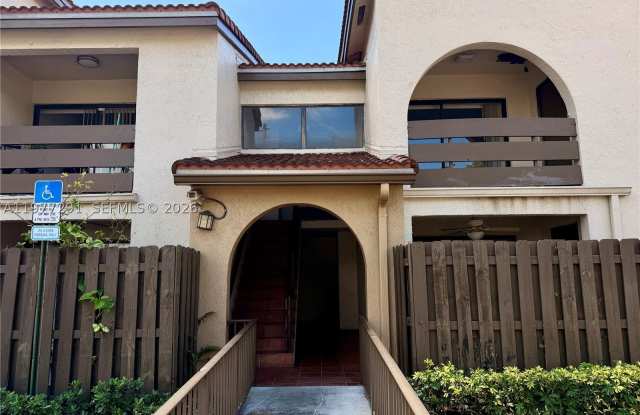 8811 SW 123rd Ct - 8811 Southwest 123rd Court, The Crossings, FL 33186 8811 SW 123rd Ct - 8811 Southwest 123rd Court, The Crossings, FL 33186