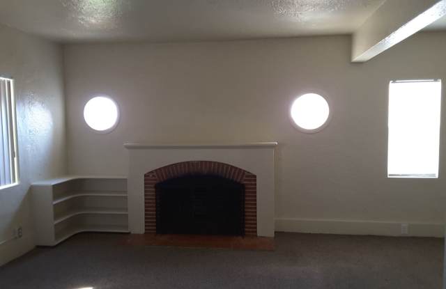 ONLY $1,600 PER MONTH FOR THIS SUPER CUTE, SINGLE FAMILY HOME WITH FINISHED BASEMENT - VERY CLOSE TO UNR photos photos