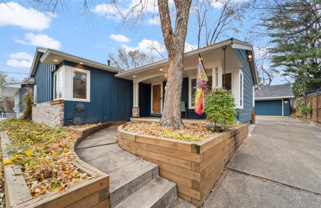 6601 Lincoln Avenue photos photos