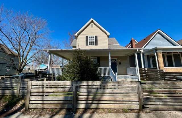 1502 Lexington Ave photos photos