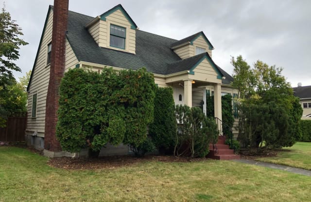 2416 Cornwall Ave - 2416 Cornwall Avenue, Bellingham, WA 98225