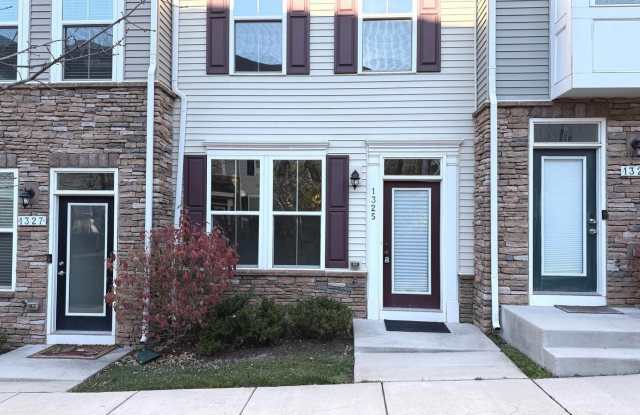 Beautiful 3 Bedroom, 3.5 Bath Garage Townhome in Hanover - 1325 Bruley Road, Severn, MD 21076