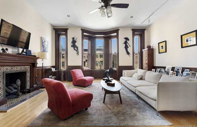 736 ST NICHOLAS Avenue photos photos