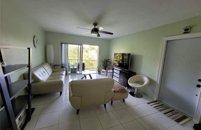 7829 Miller Dr Gallery 3