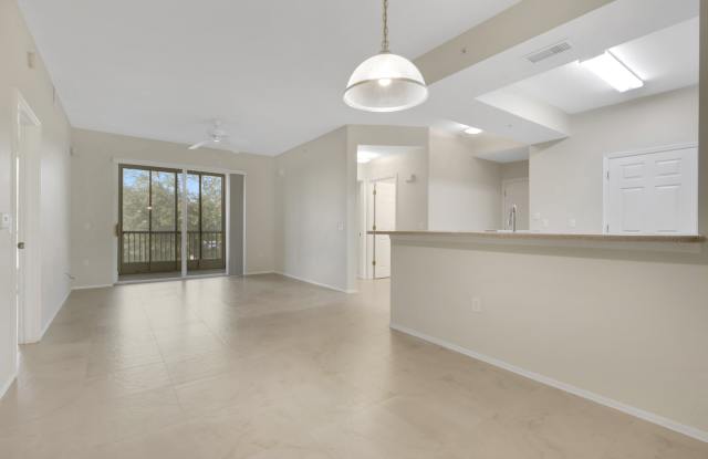9025 Colby Dr Gallery 1