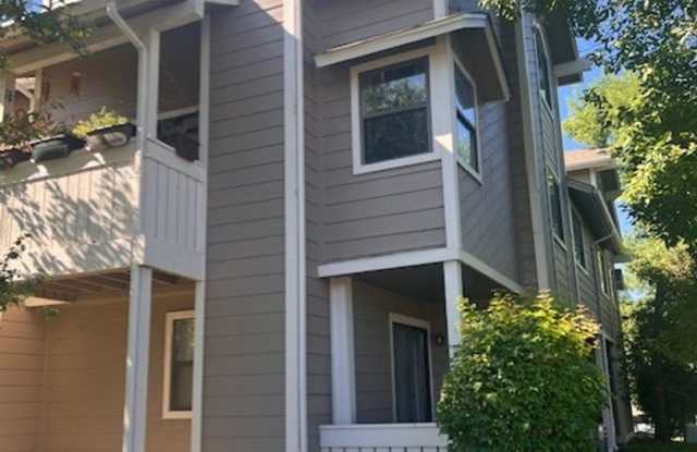 Newly Updated 1 Bedroom / 1 Bathroom Condo! Garage! Washer  Dryer Included! photos photos