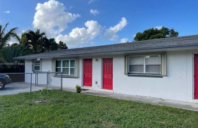 5803 Garfield St - 5803 Garfield Street, Hollywood, FL 33021