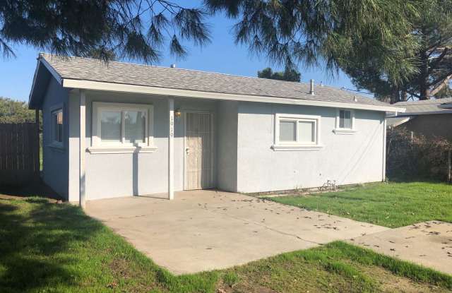 2 bed / 1.5 ba house - Olivehurst photos photos