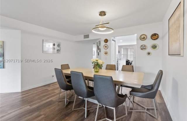 12750 SW 4th Ct Gallery 2