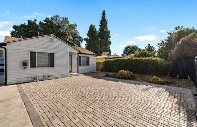 Spacious 3-Bedroom Home with Modern Comforts & Private Patio in Van Nuys Gallery 1