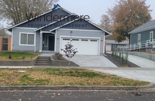 122 W. Maple photos photos
