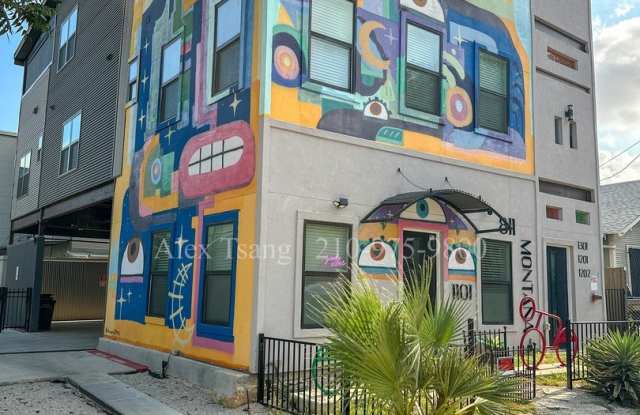 811 Montana St unit: 1301 photos photos