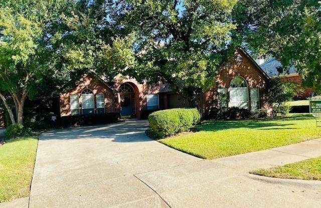 2402 Houston Oaks Court - 2402 Houston Oaks Court, Grapevine, TX 76051