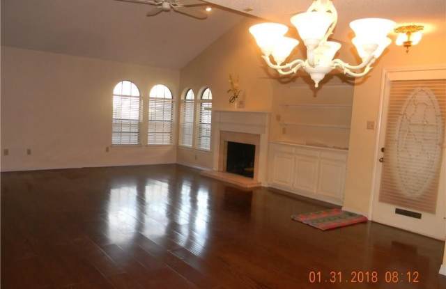 627 St Paul Drive Gallery 2