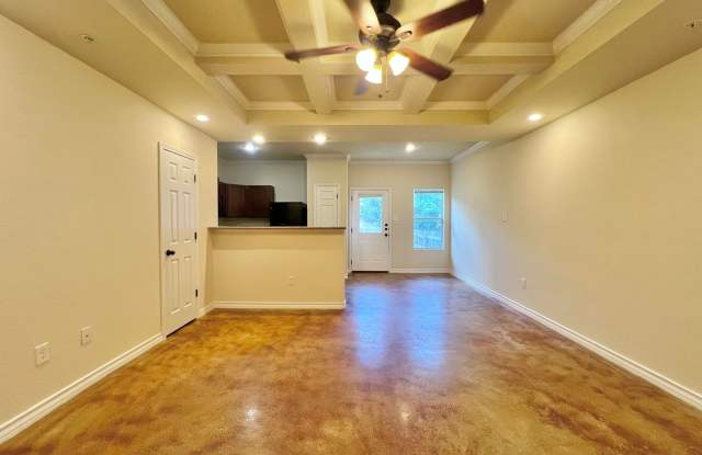 3 bed 2 bath townhome in Leon Valley Gallery 4